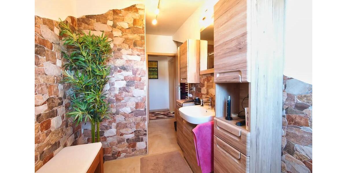 Mehrfamilienhaus, Wohnhaus Tittmoning - 13 Zimmer, 290 m&sup2;, 889.000&euro; | Angebot:26251433
