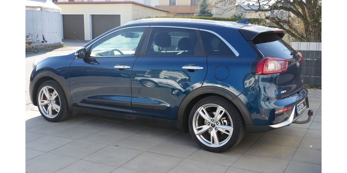 Kia Niro 165.000 km 11.600 &euro; Trostberg 83308
