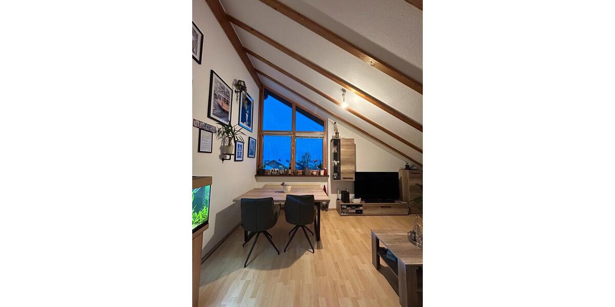 Dachgeschoßwohnung Kirchweidach - 2.5 Zimmer, 55 m&sup2;, 199.000&euro; | Angebot:25154265