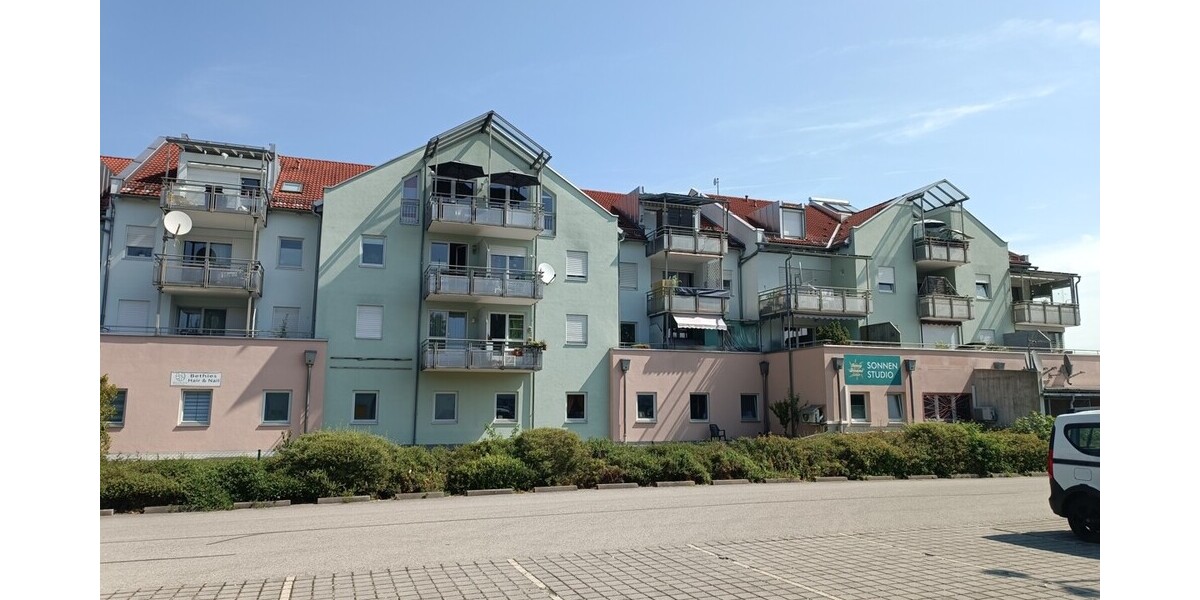 Vermietete 2-Zimmer-Wohnung mit 2 Balkonen & Tiefgarage in zentraler Lage in Freilassing - Etagenwohnung Freilassing Freilassing | Angebot:27453359