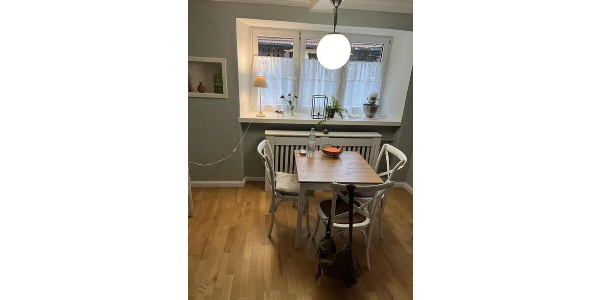 Erdgeschoßwohnung Tittmoning - 4 Zimmer, 105 m&sup2;, 1.200&euro; | Angebot:25926038