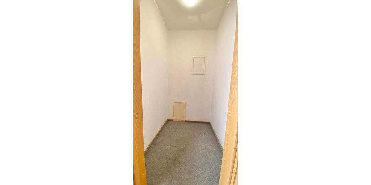 Etagenwohnung Freilassing - 2 Zimmer, 64 m&sup2;, 259.000&euro; | Angebot:25667668