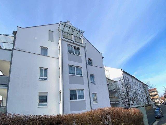 Etagenwohnung Freilassing - 2 Zimmer, 64 m&sup2;, 259.000&euro; | Angebot:25667668
