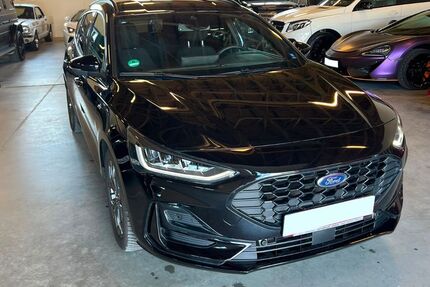Ford Focus 25.749 km 21.990 &euro; Fridolfing 83413