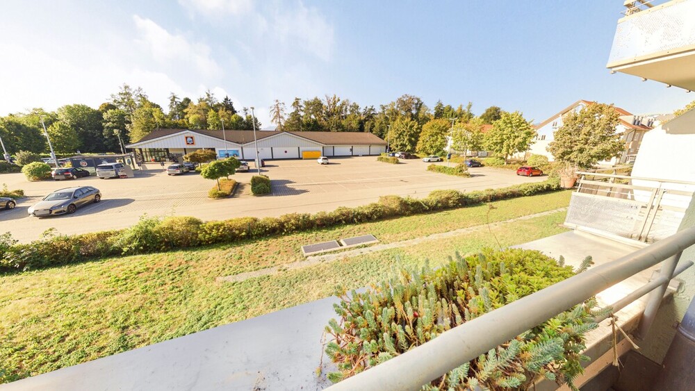 Vermietete 2-Zimmer-Wohnung mit 2 Balkonen & Tiefgarage in zentraler Lage in Freilassing - Etagenwohnung Freilassing Freilassing | Angebot:27453359