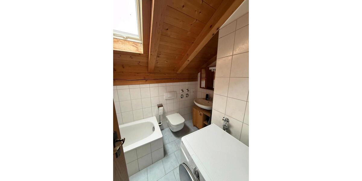 Dachgeschoßwohnung Nußdorf - 3 Zimmer, 70 m&sup2;, 1.000&euro; | Angebot:25992229