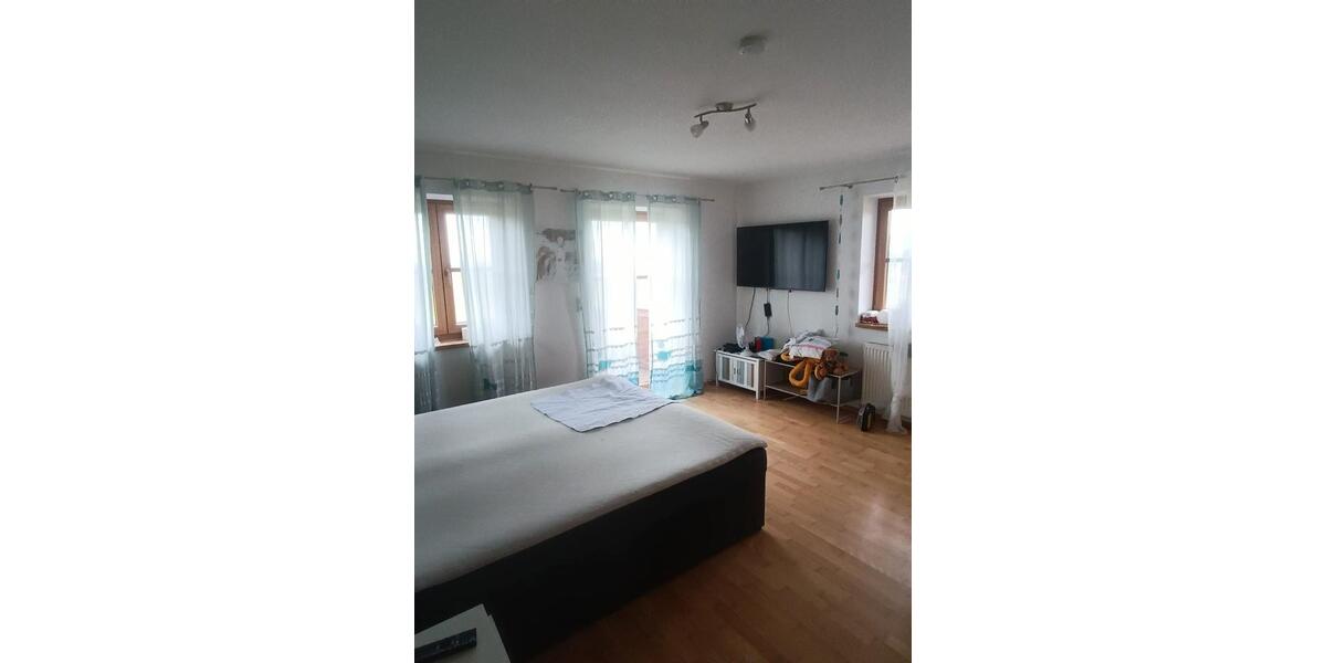 Etagenwohnung Waging am See Fisching - 4 Zimmer, 136 m&sup2;, 1.600&euro; | Angebot:25992260