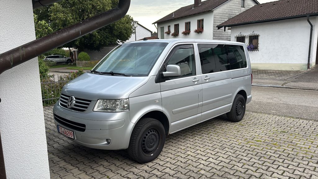 VW T5 Multivan 435.000 km 12.500 &euro; Tacherting-Peterskirchen 83342