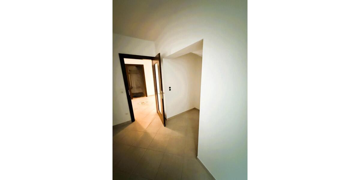 Etagenwohnung Traunstein - 2 Zimmer, 90 m&sup2;, 950&euro; | Angebot:25989073