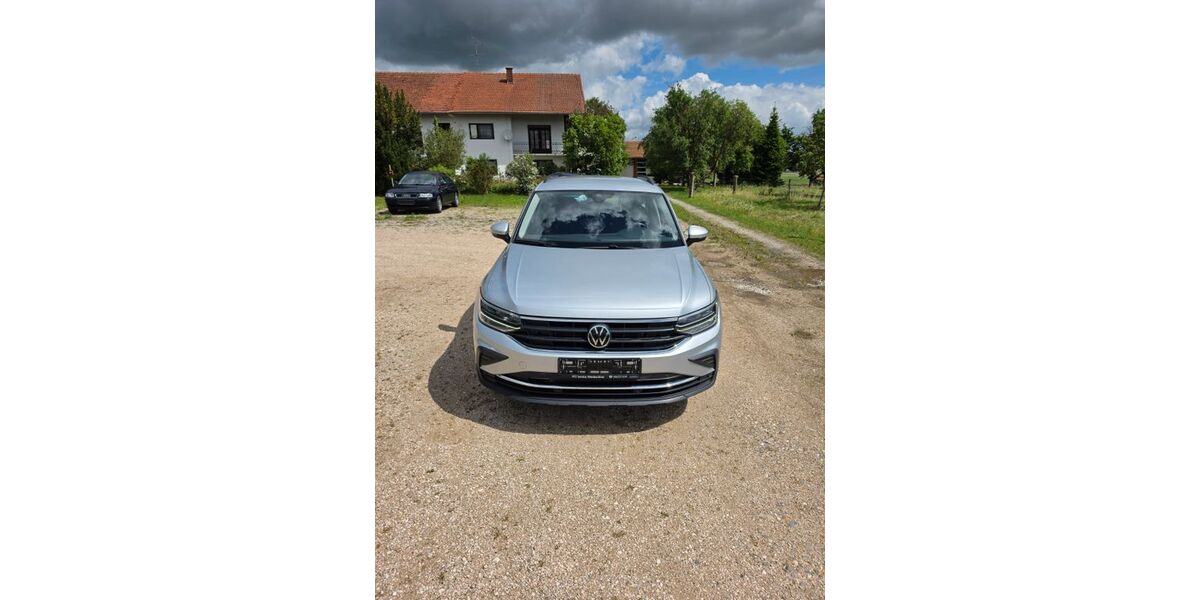 VW Tiguan 157.329 km 21.250 &euro; Tacherting 83342