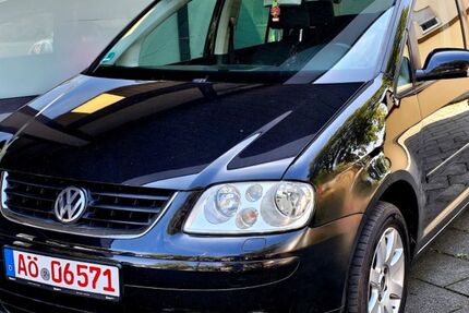 VW Touran 265.000 km 2.000 &euro; Garching an der Alz 84518