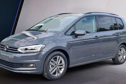 VW Touran 1.325 km 33.990 &euro; Trostberg 83308