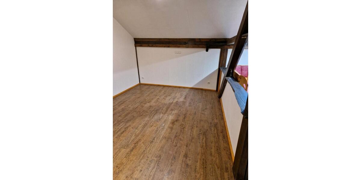 Dachgeschoßwohnung Obing - 4 Zimmer, 95 m&sup2;, 950&euro; | Angebot:25841132