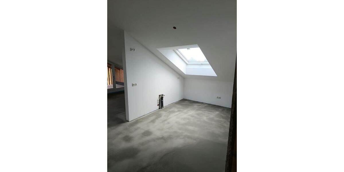Dachgeschoßwohnung Eggstätt - 3 Zimmer, 72 m&sup2;, 1.207&euro; | Angebot:27608632