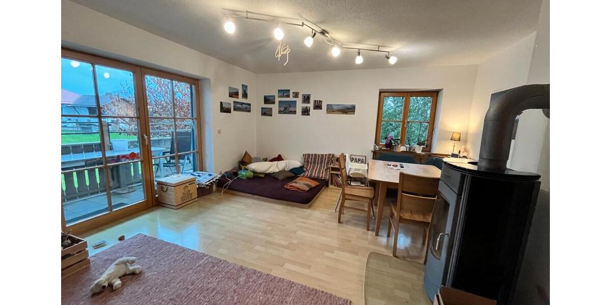 Etagenwohnung Übersee - 4 Zimmer, 100 m&sup2;, 1.450&euro; | Angebot:27607759