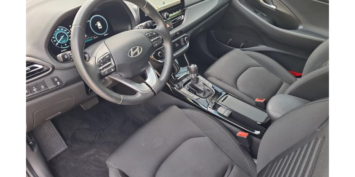 Hyundai i30 31.609 km 17.990 &euro; Trostberg 83308