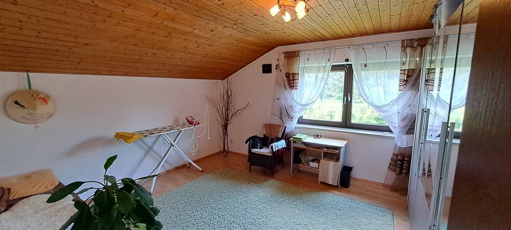 Einfamilienhaus Garching an der Alz Theresienleite - 6 Zimmer, 210 m&sup2;, 570.000&euro; | Angebot:25687718