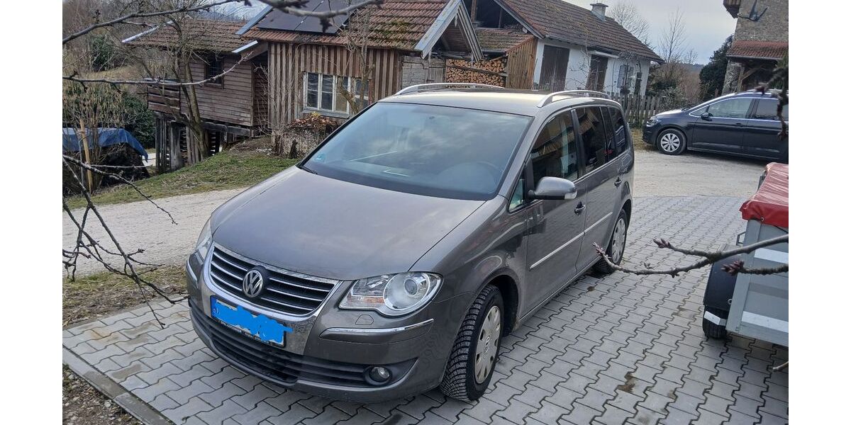 VW Touran 262.000 km 1.900 &euro; Saaldorf-Surheim 83416