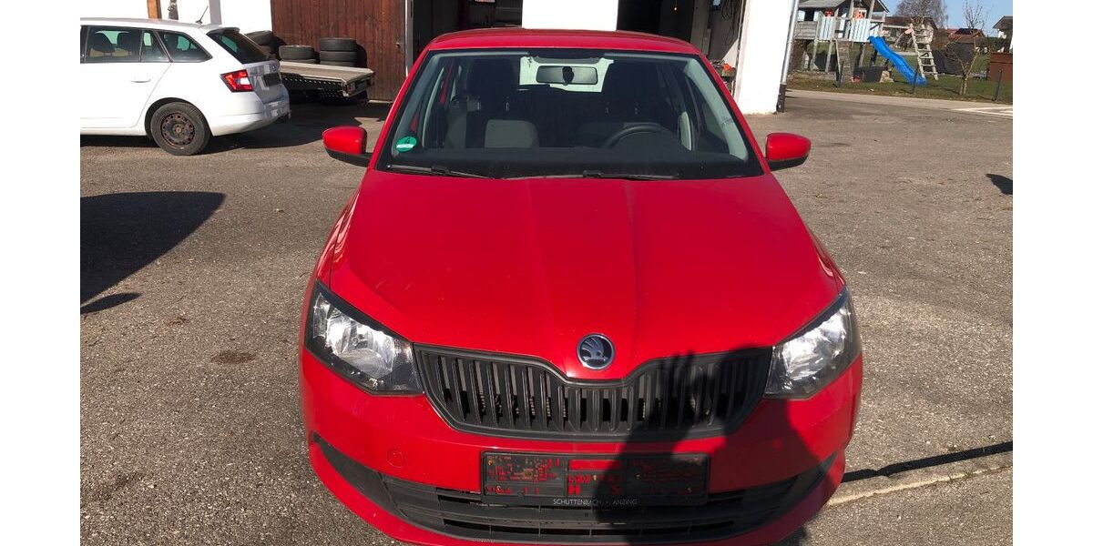 Skoda Fabia 193.214 km 5.500 &euro; Traunstein 83278