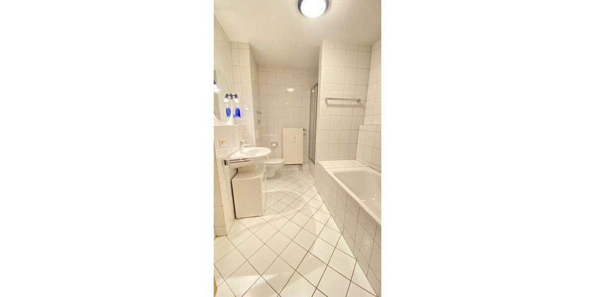 Etagenwohnung Freilassing - 2 Zimmer, 64 m&sup2;, 259.000&euro; | Angebot:25667668