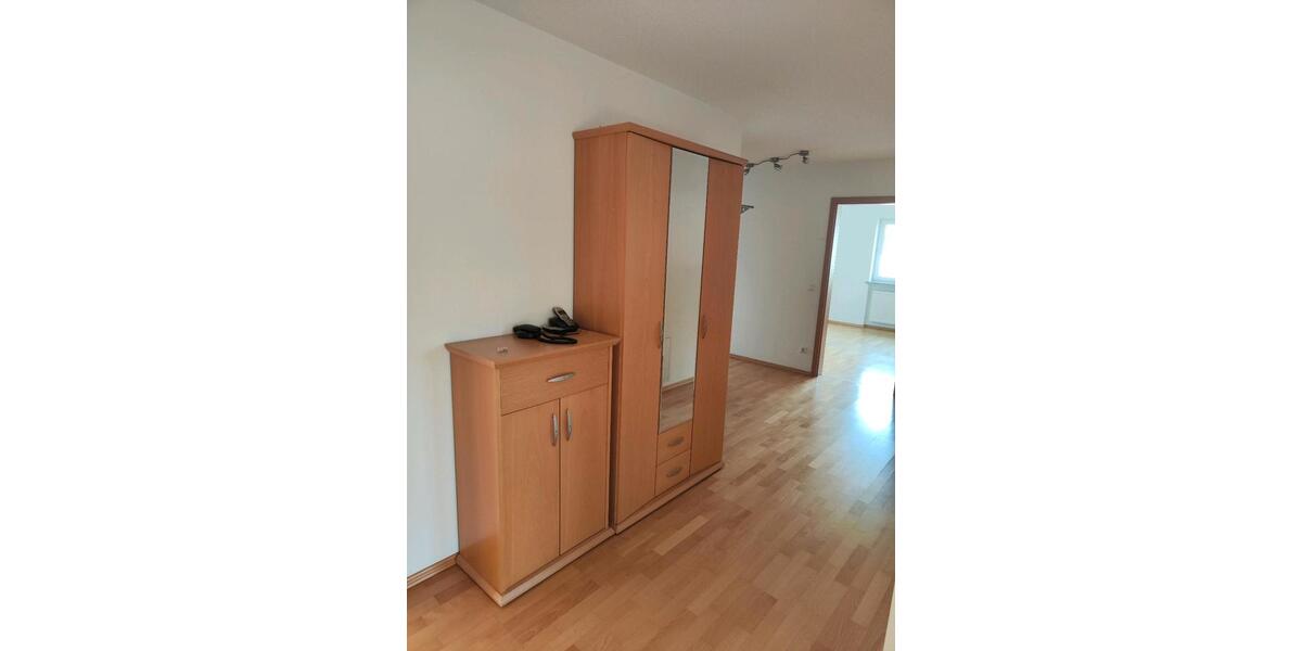 Etagenwohnung Traunreut St. Georgen - 4 Zimmer, 124 m&sup2;, 1.500&euro; | Angebot:26051561