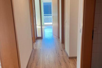 Wohnung Freilassing - 3 Zimmer, 79 m&sup2;, 320.000&euro; | Angebot:25852426