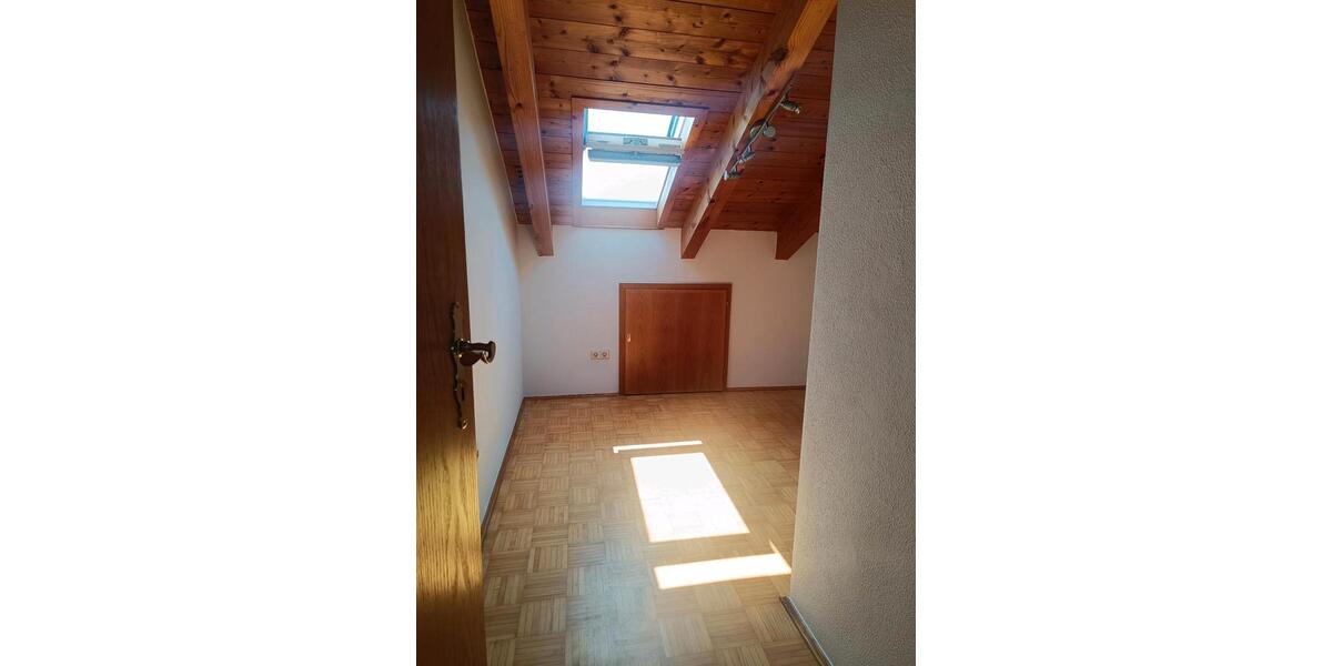 Maisonettenwohnung Saaldorf-Surheim Surheim - 3.5 Zimmer, 78 m&sup2;, 308.000&euro; | Angebot:27189932