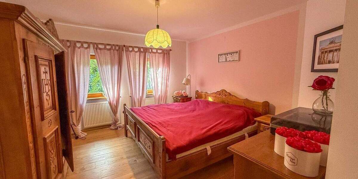 Einfamilienhaus Chieming - 7 Zimmer, 180 m&sup2;, 1.350.000&euro; | Angebot:25738422