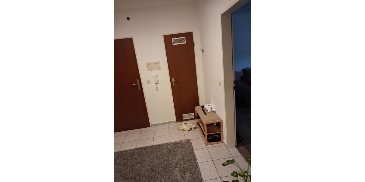 Etagenwohnung Traunstein - 3 Zimmer, 74 m&sup2;, 700&euro; | Angebot:25720271