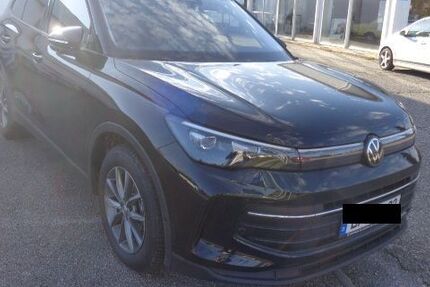 VW Tiguan 19.000 km 37.400 &euro; Laufen 83410