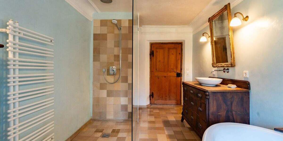 Bauernhaus, Landhaus Rimsting Ratzing - 6 Zimmer, 220 m&sup2;, 2.250.000&euro; | Angebot:25669854