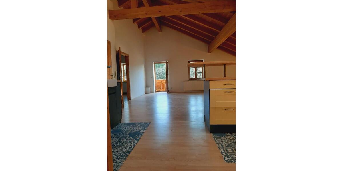 Idylle pur - Wohnung mit Balkon im Einödhof südost - Dachgeschoßwohnung Tittmoning Murschall | Angebot:26014234