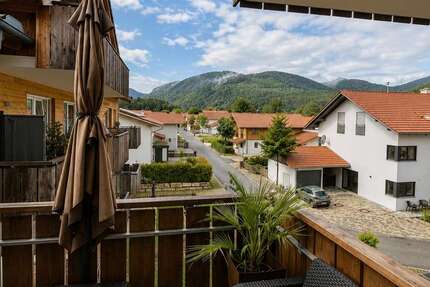 Wohnung Siegsdorf - 2 Zimmer, 69 m&sup2;, 1.105&euro; | Angebot:26856602