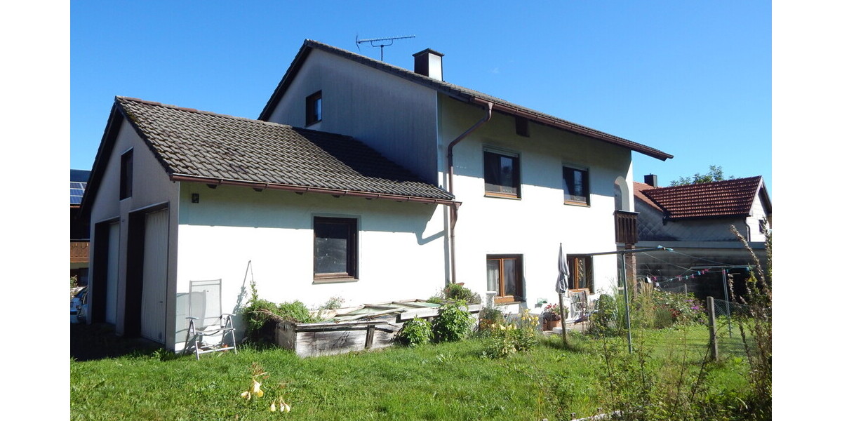 Vermietetes Zweifamilienhaus in Oberteisendorf mit Potenzial – Verkauf erfolgt im Bieterverfahren! - Zweifamilienhaus Oberteisendorf Teisendorf | Angebot:27521667