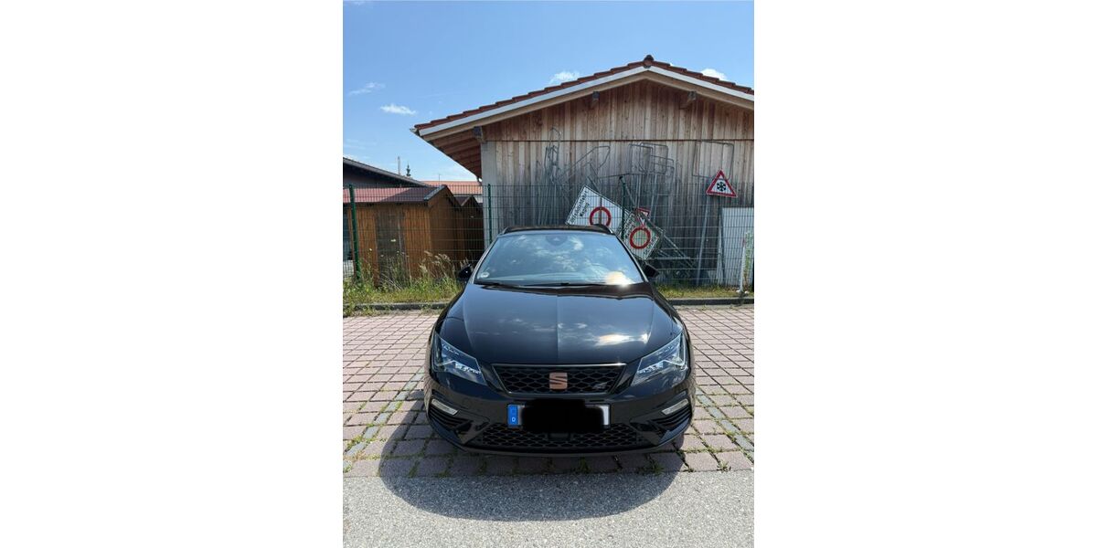 Seat Leon 90.500 km 20.700 &euro; Waging am See 83329