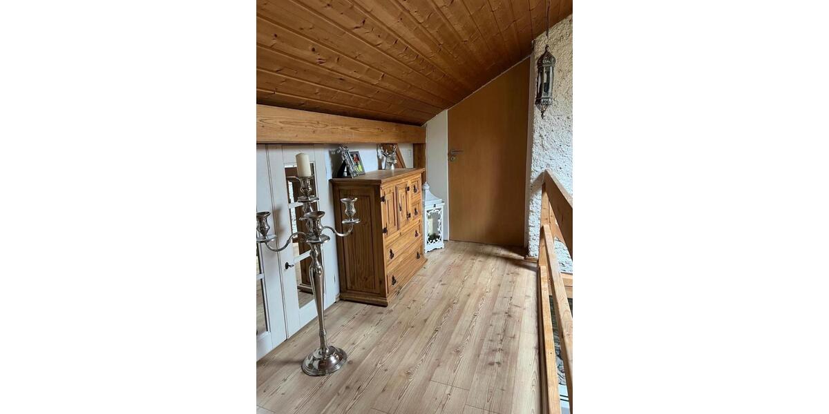 Einfamilienhaus Laufen - 7 Zimmer, 240 m&sup2;, 890.000&euro; | Angebot:27109727