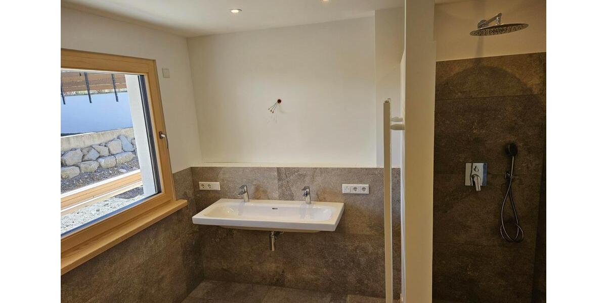 Erdgeschoßwohnung Staudach-Egerndach Egerndach - 3 Zimmer, 101 m&sup2;, 1.610&euro; | Angebot:25286803