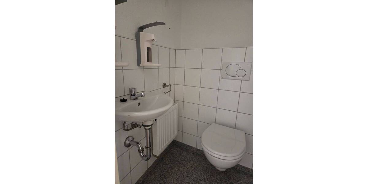 Gewerbeobjekt Bad Reichenhall - 5 Zimmer, 118 m&sup2;, 1.650&euro; | Angebot:25696716