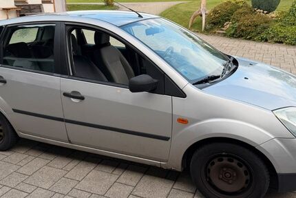 Ford Fiesta 227.000 km 950 &euro; Amerang 83123