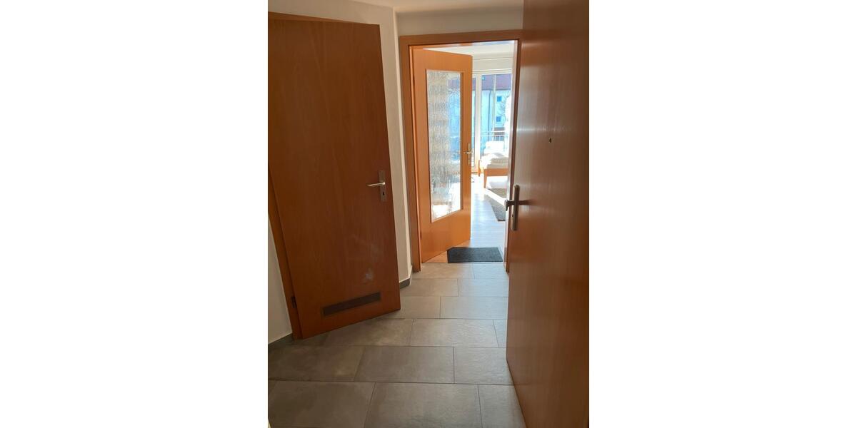 Etagenwohnung Traunreut Irsing - 1.5 Zimmer, 42 m&sup2;, 750&euro; | Angebot:26049408