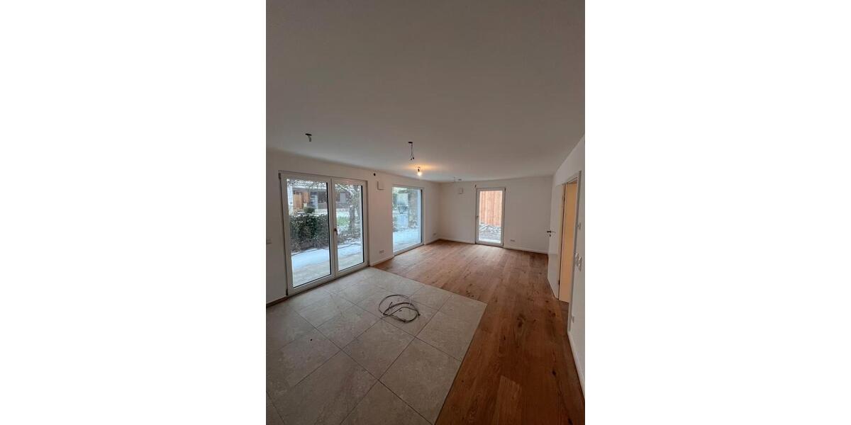 Terrassenwohnung Bad Endorf - 3 Zimmer, 70 m&sup2;, 470.000&euro; | Angebot:26095210