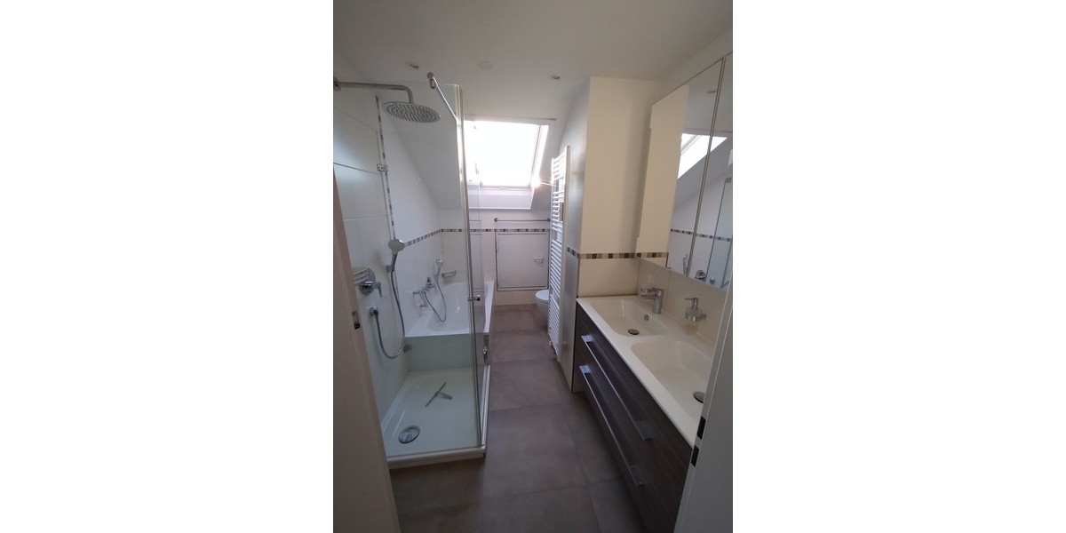 Große Dachstudio-Wohnung mit Blick in die Bergwelt! - Dachgeschoßwohnung Freilassing Salzburghofen | Angebot:27592437