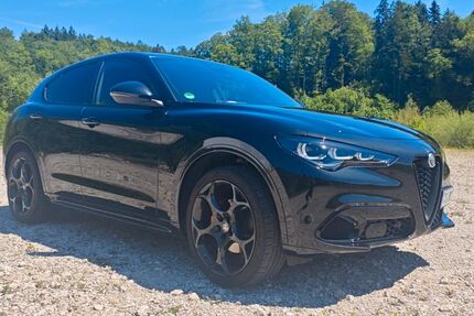 Alfa Romeo Stelvio 30.000 km 47.700 &euro; Traunstein 83278