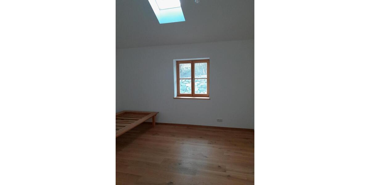 Erdgeschoßwohnung Schnaitsee - 4 Zimmer, 100 m&sup2;, 1.300&euro; | Angebot:25553059