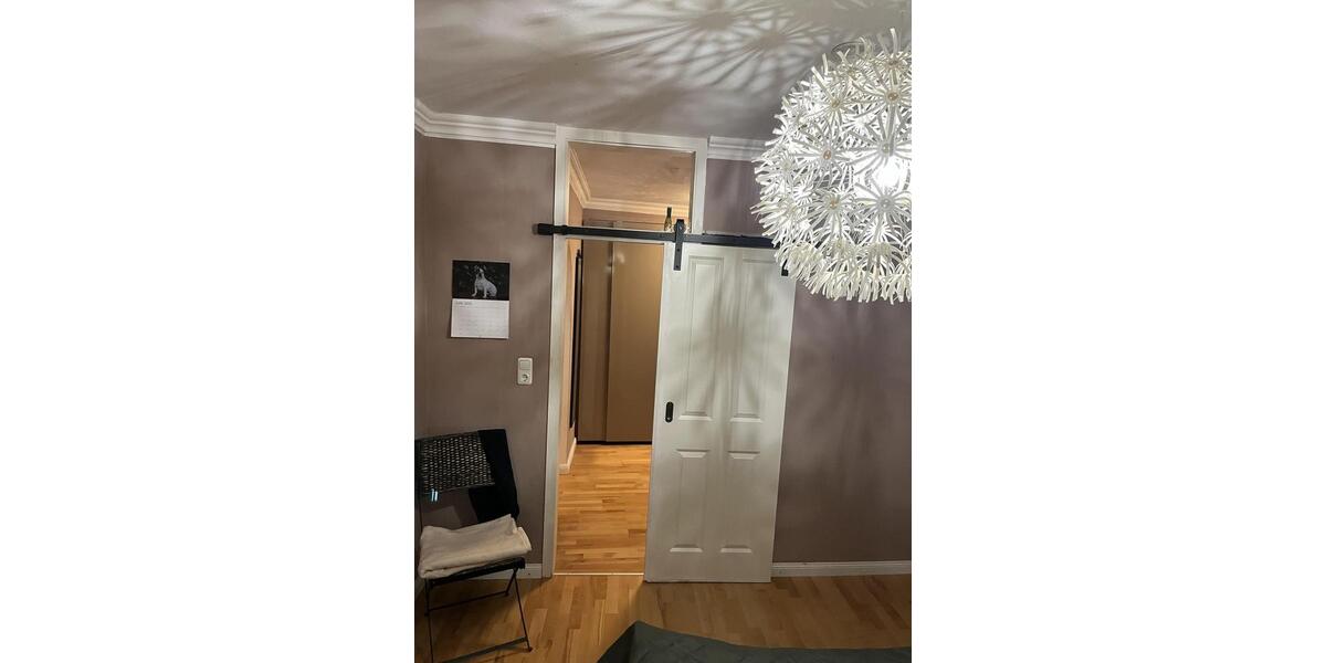 Erdgeschoßwohnung Tittmoning - 4 Zimmer, 105 m&sup2;, 1.200&euro; | Angebot:25926038