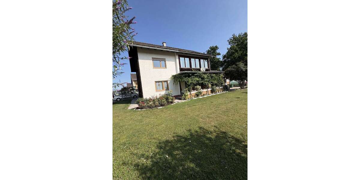 Etagenwohnung Kirchanschöring - 2 Zimmer, 83 m&sup2;, 830&euro; | Angebot:27092981