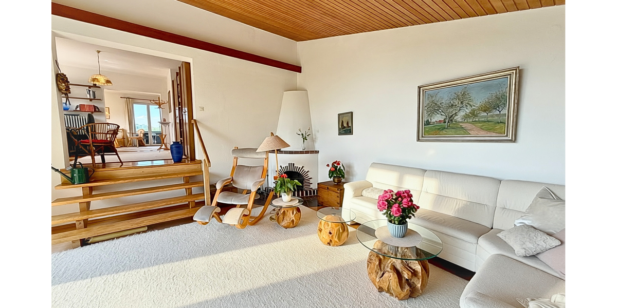 Einfamilienhaus Bergen - 10 Zimmer, 328 m&sup2;, 1.135.000&euro; | Angebot:26804152
