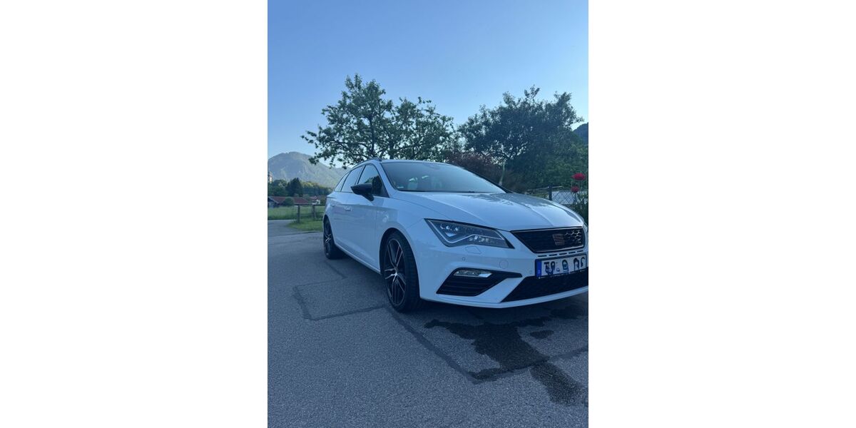 Seat Leon 58.000 km 24.500 &euro; Ruhpolding 83324