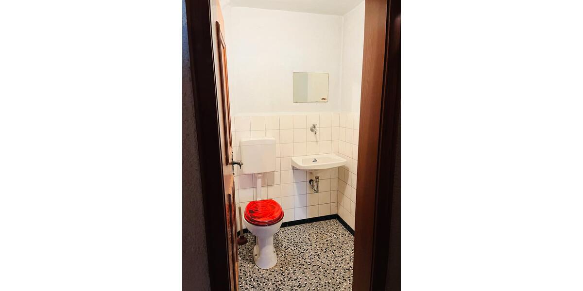 Einfamilienhaus Fridolfing - 7 Zimmer, 120 m&sup2;, 1.400&euro; | Angebot:27617216