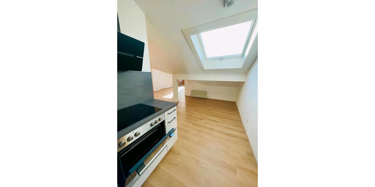 Dachgeschoßwohnung Siegsdorf - 2 Zimmer, 64 m&sup2;, 760&euro; | Angebot:27588851